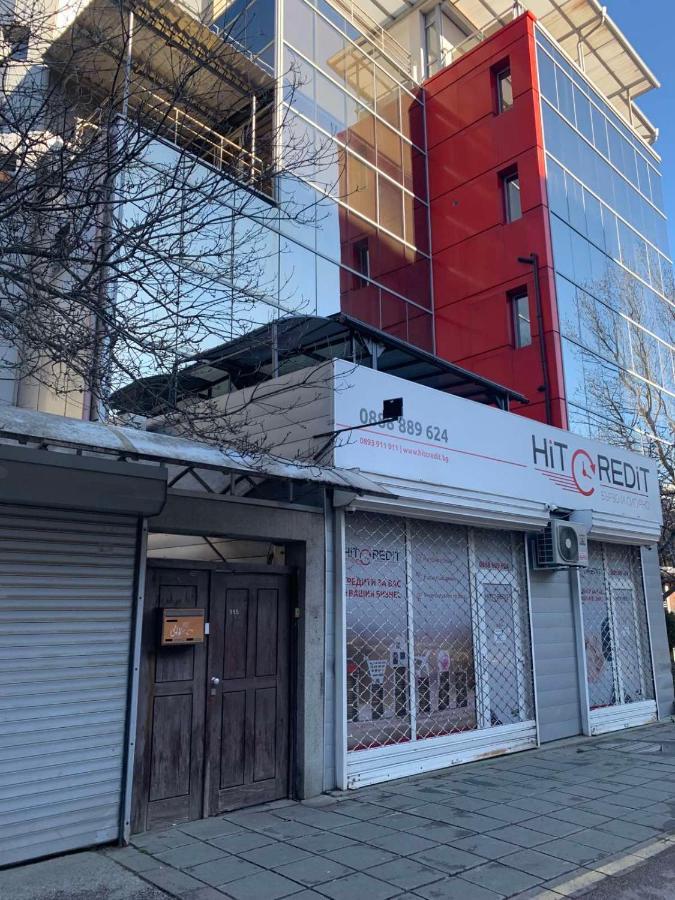 Lilia 3 Self-Check In Apartment With Hot Water Despite Prevention In The Neighborhood, Food And Drink Shop Open Until 10 Pm And Free Parking Area Next Ot 24 Hours Food And Drink Shop And Free Parking Area Sófia Exterior foto