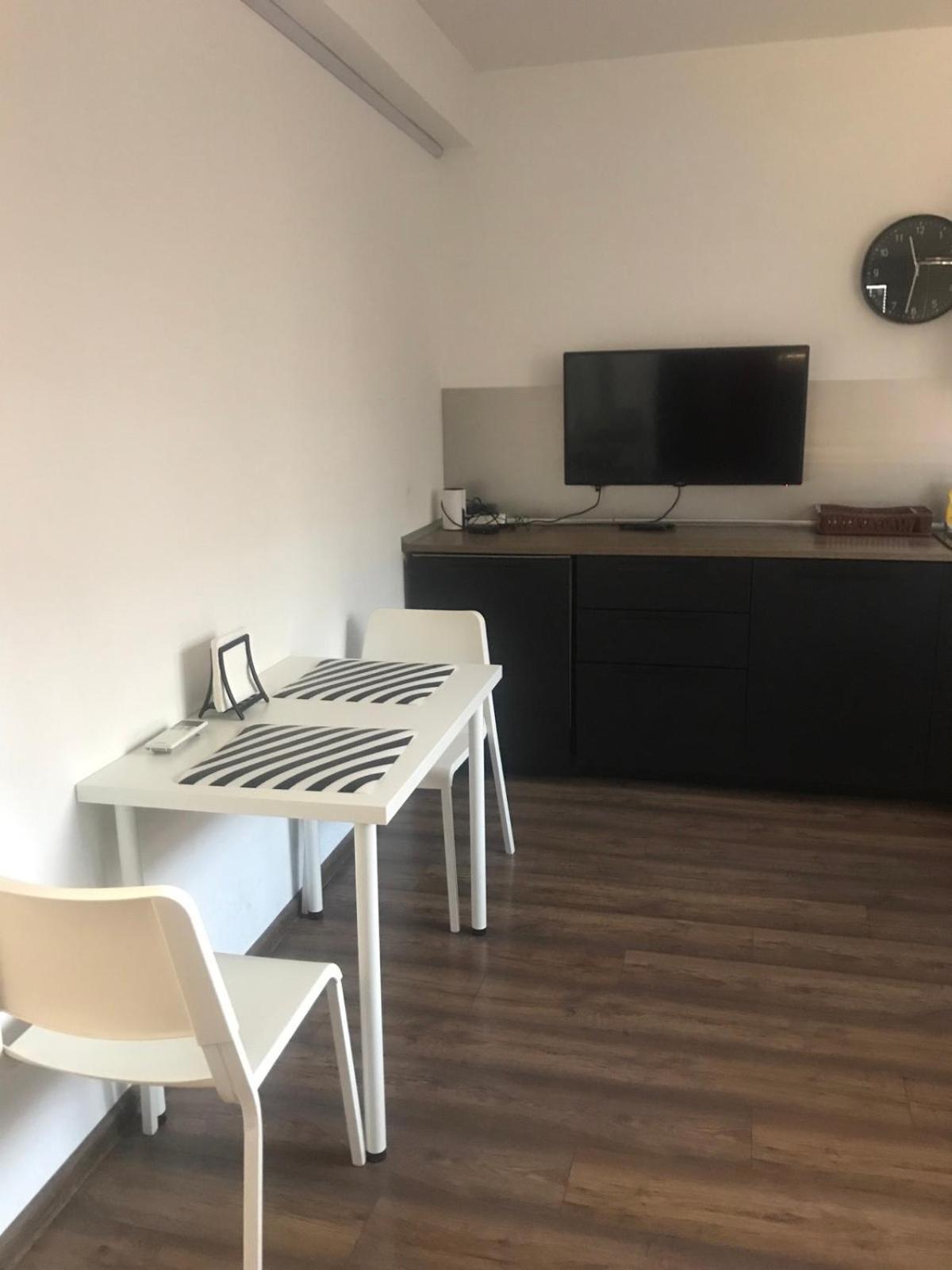 Lilia 3 Self-Check In Apartment With Hot Water Despite Prevention In The Neighborhood, Food And Drink Shop Open Until 10 Pm And Free Parking Area Next Ot 24 Hours Food And Drink Shop And Free Parking Area Sófia Exterior foto